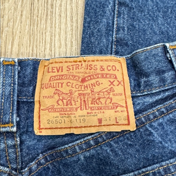 Vintage Levi's Women's Straight Leg Blue Jeans - Picture 5 of 7